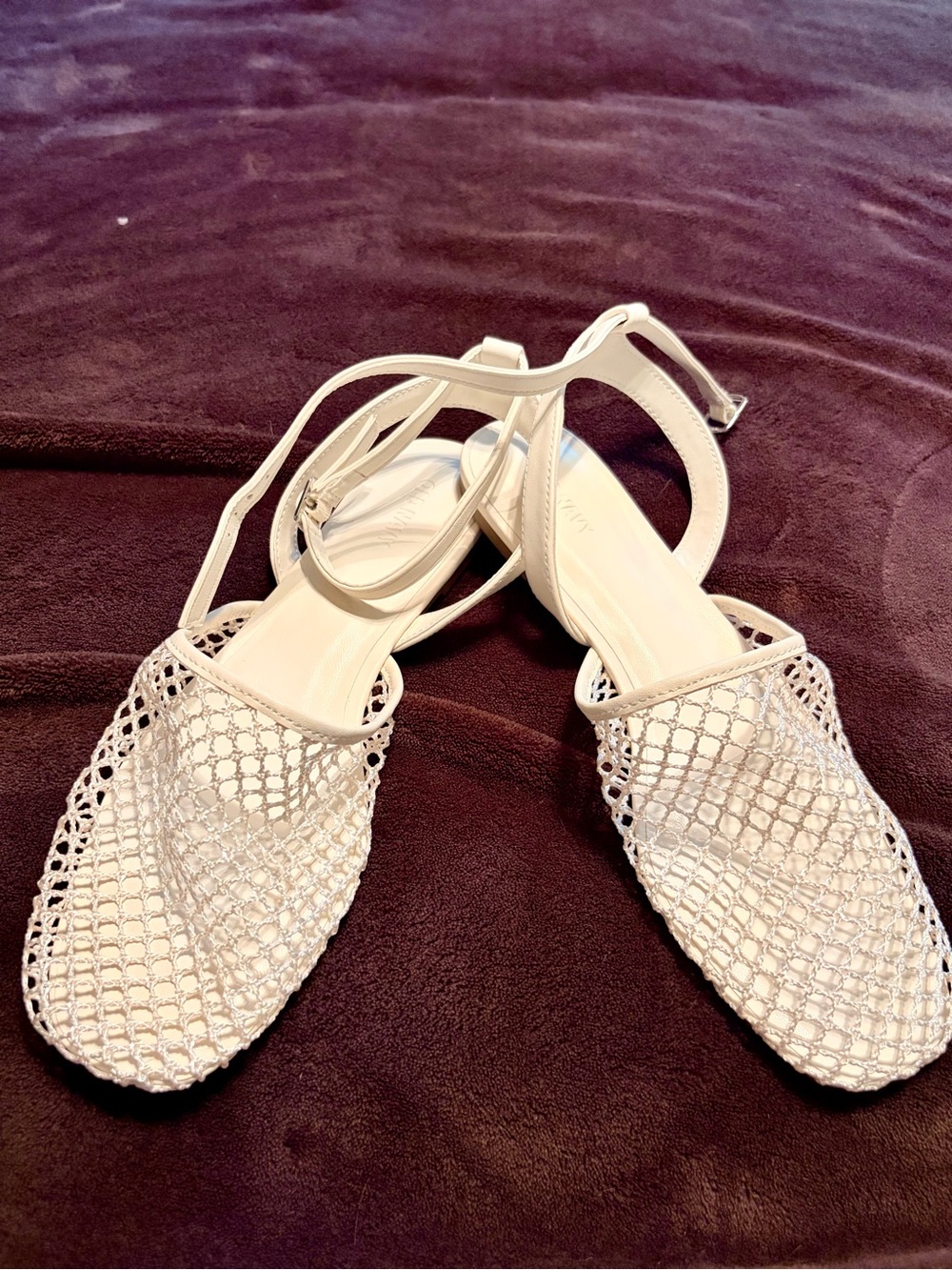 Old Navy Cream Woven Slingback Flats